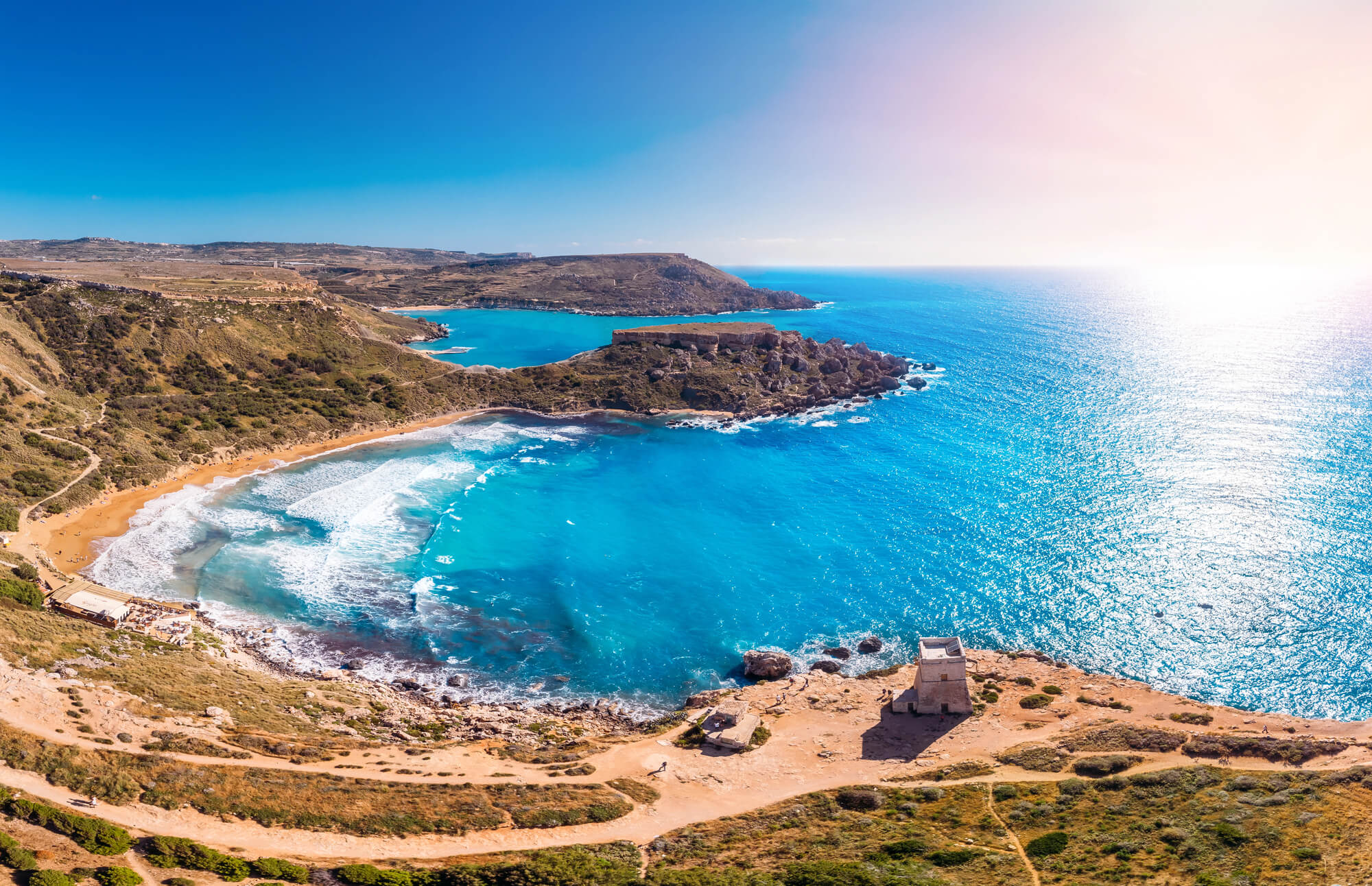 Golden Bay Malta imagine aeriană.