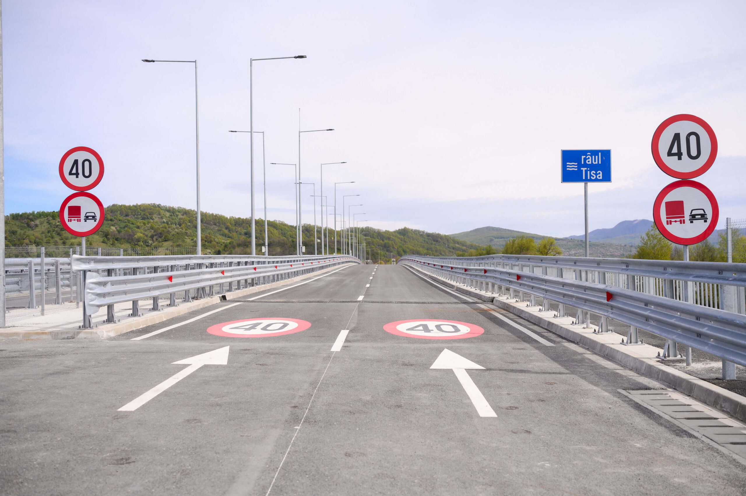 Drumul de acces spre podul peste Tisa din Sighetu Marmației, înainte de deschiderea traficului