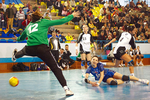 hcm baia mare handbal feminin buzau minge fete