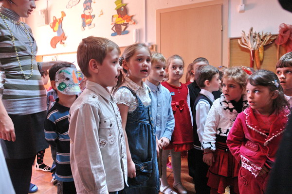 carnavalul toamnei la gradinita 28 baia mare 16