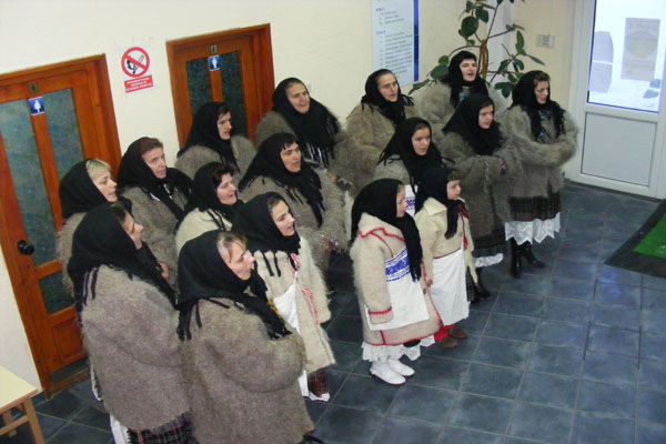 16 dec, corul horitoarelor, colinde 006