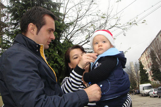 deputatul catalin chereches, in cartierele baii mari, de mos nicolae