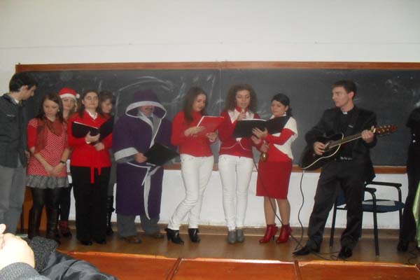 universitatea-de-nord-colindatori