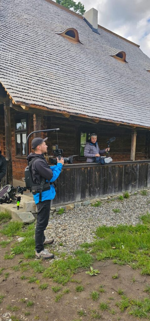 Satul Breb din Maramureș – ulițe tradiționale filmate de televiziunea cehă