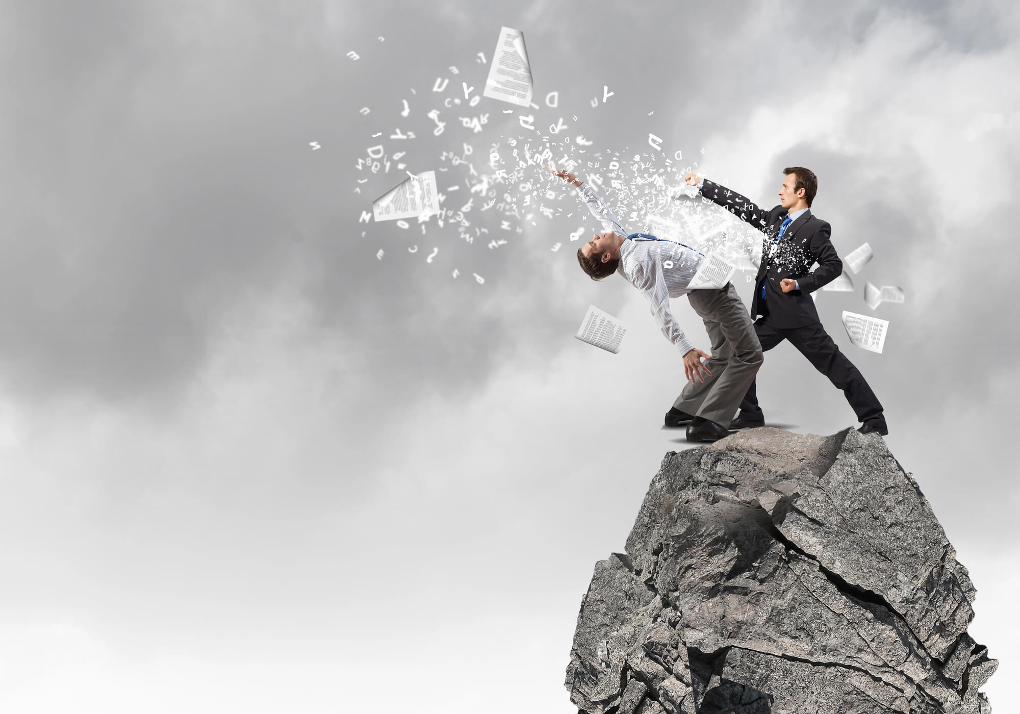 Stânca Tarpeiană. Trădarea este frecvent întâlnită în politica românească care se luptă să îi arunce pe toți ceilalți în prăpastie.