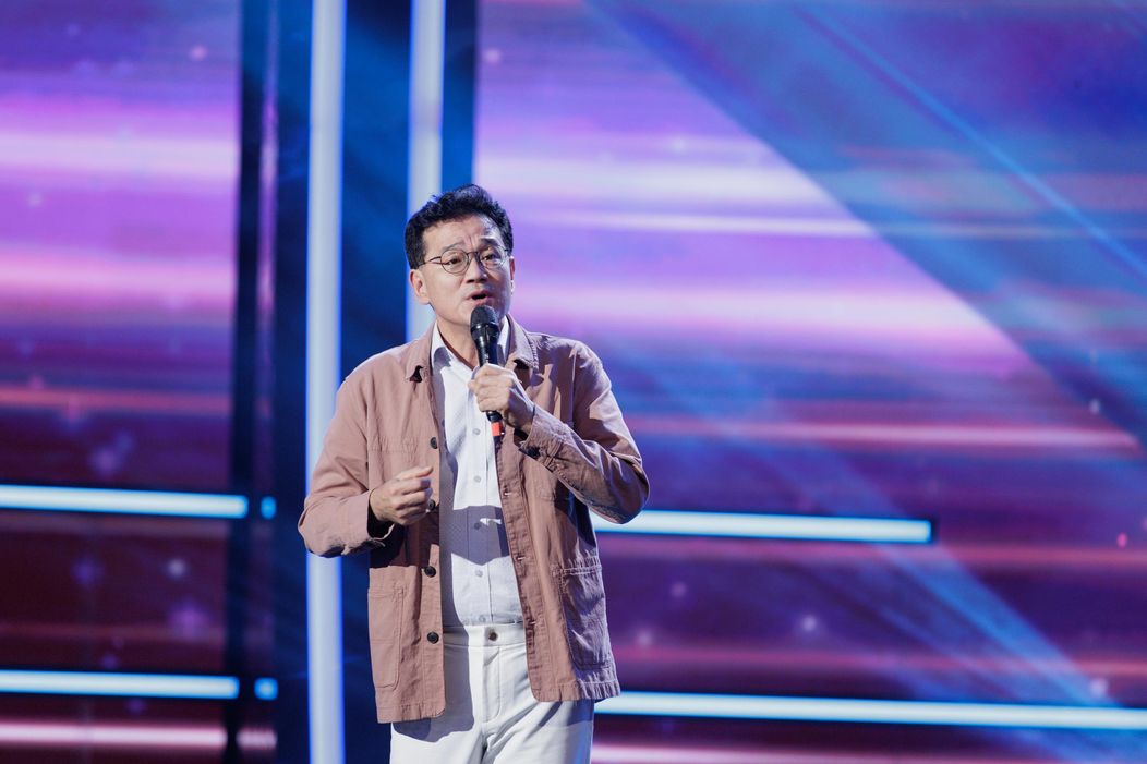 profesor sud-coreean romanii au talent rouko park baia mare